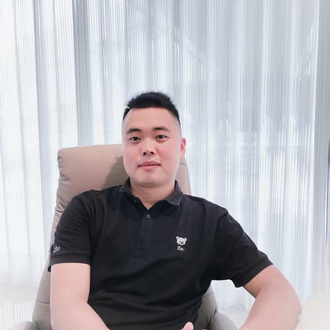 陕西威六全屋定制工厂杨毅(壹加壹)