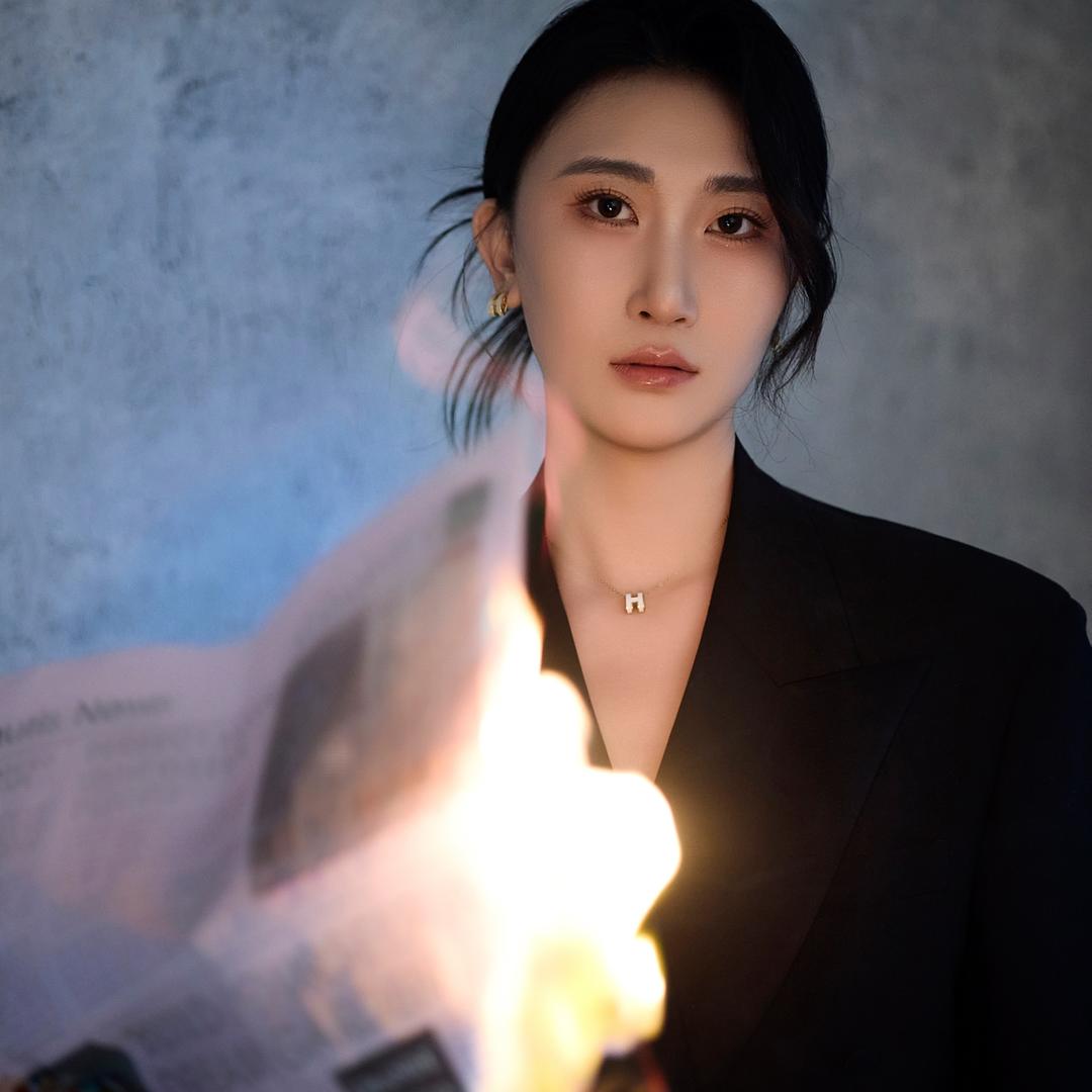 形体礼仪模特-新新子