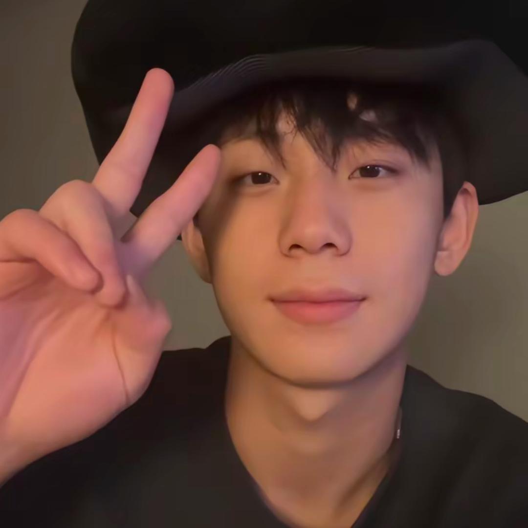 凛🦈（霸气女校长）