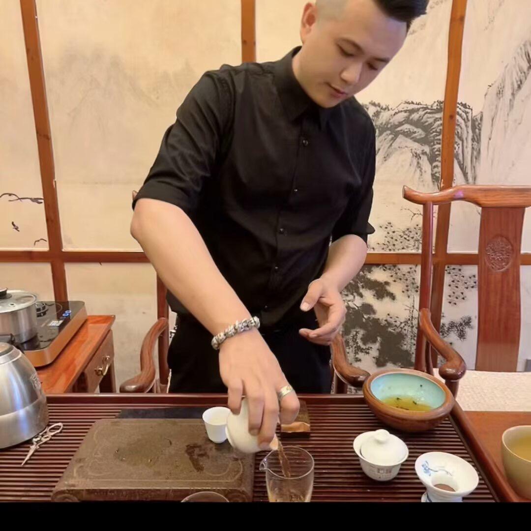 南山未晚茶叶商行
