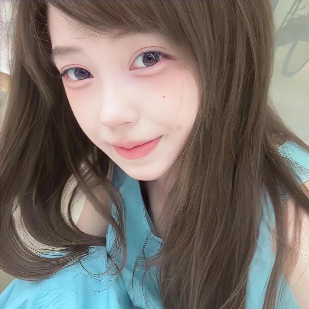 忧郁的小美