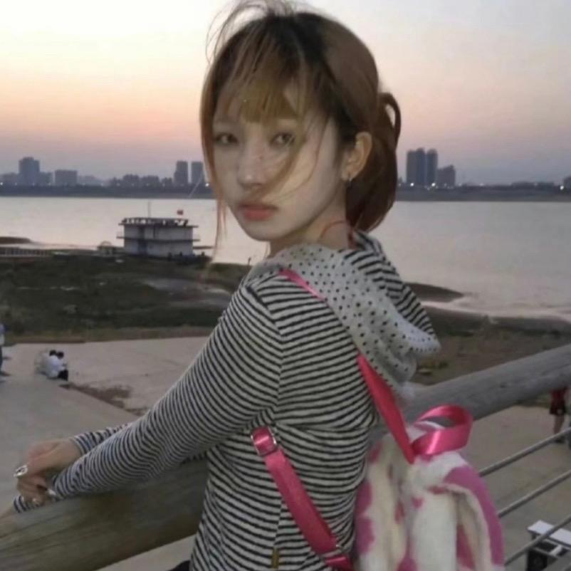 胖头鱼๑> ₃ <