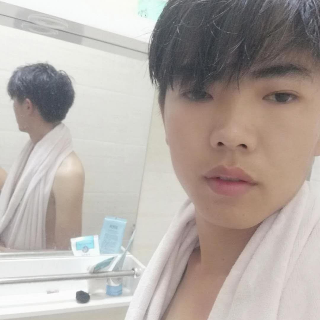 比邻灬