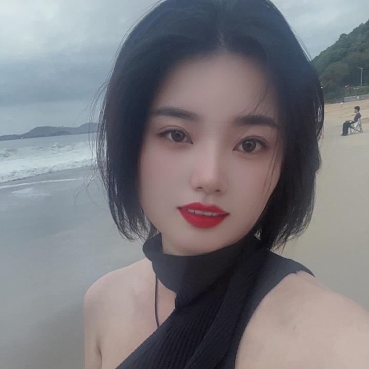 芳芳💋