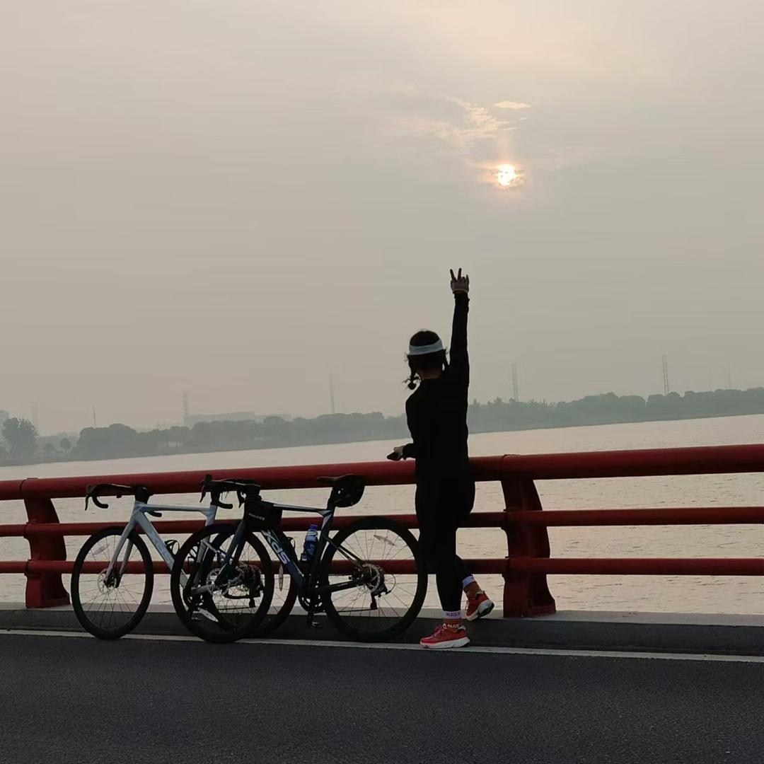 快乐奔跑🏃‍♀️