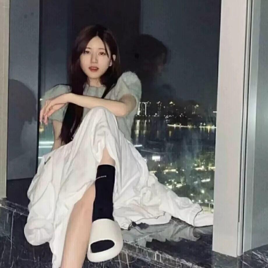 露的音