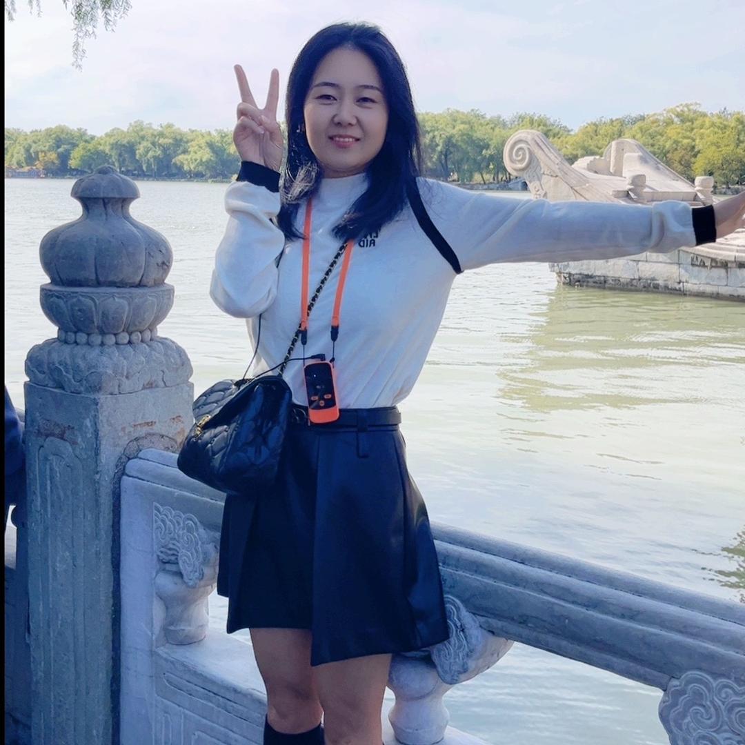 贝而潮流服饰箱包