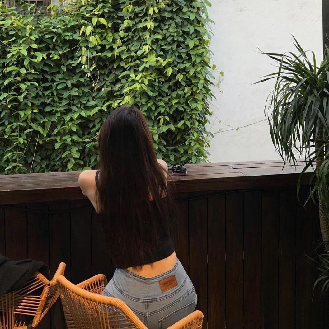 小鱼🐋.