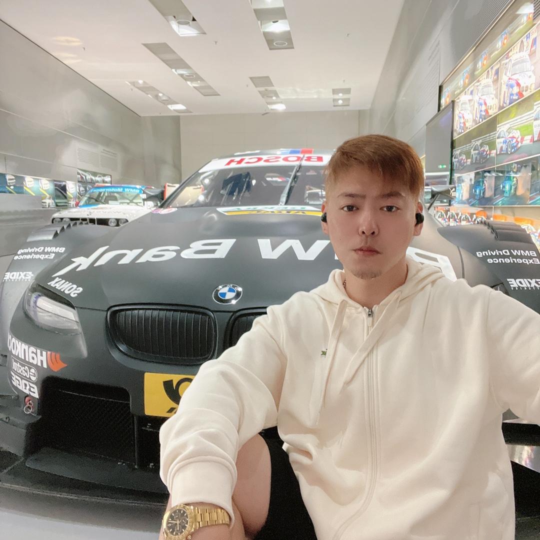 行走的荷尔蒙