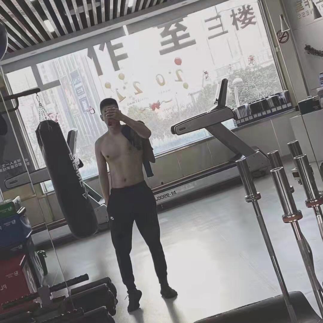 大步向前蹭蹭走