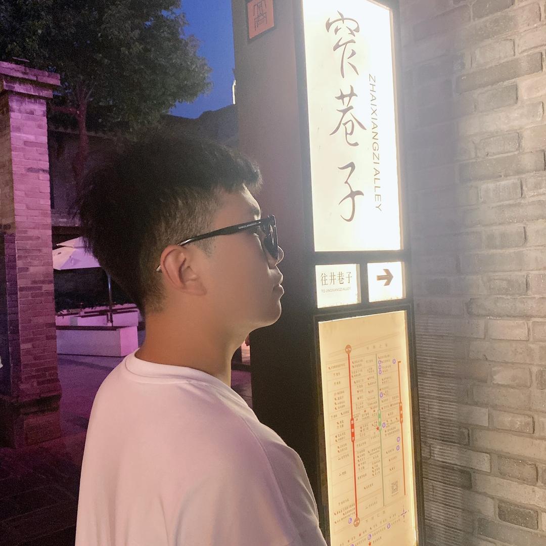 🌈我姓李i      💋