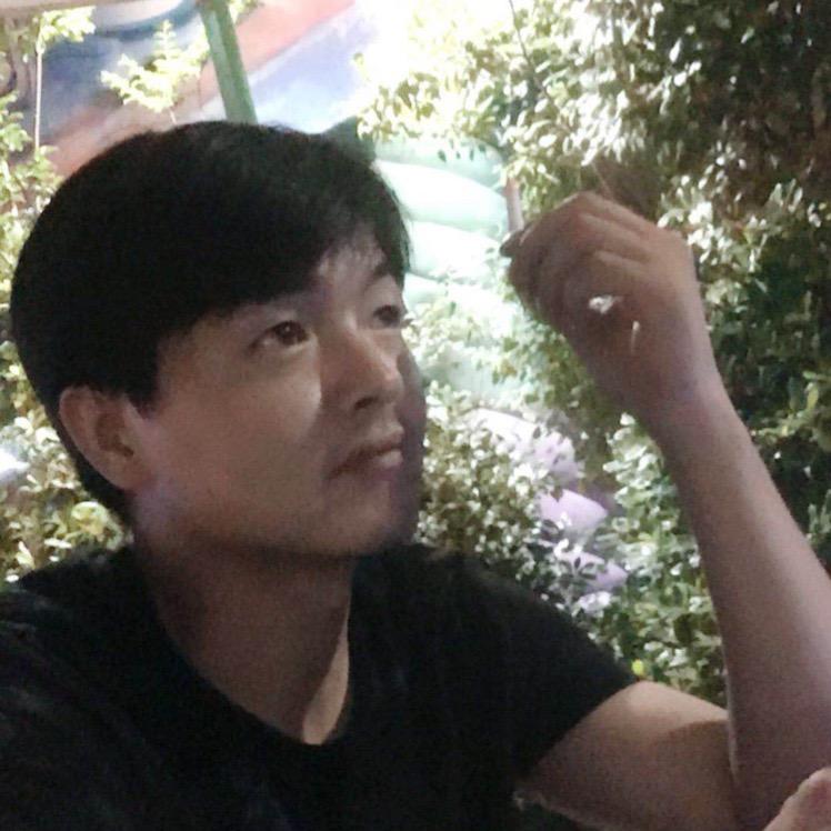 翱翔蓝天