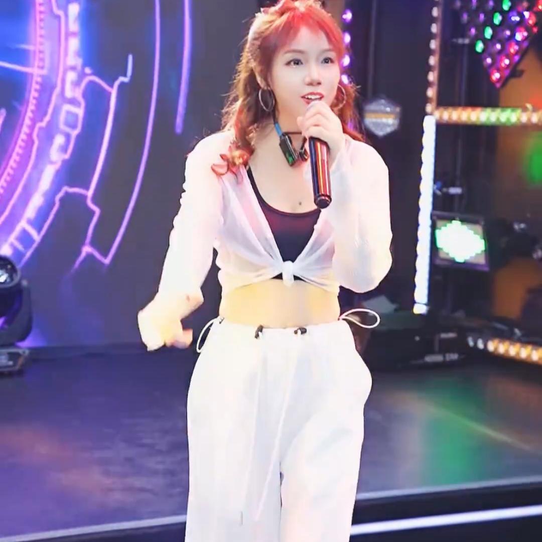 舞动小乔💃