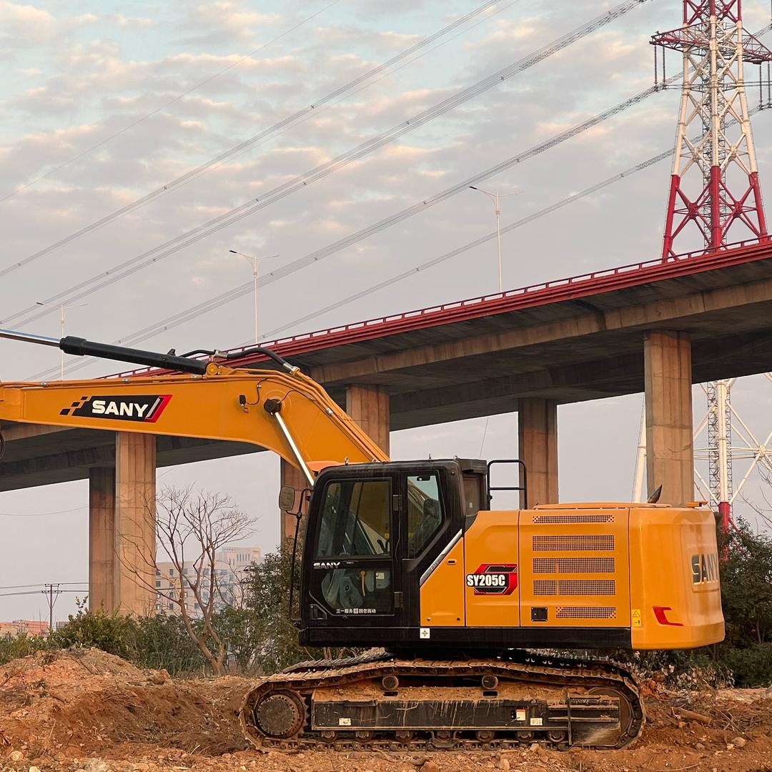 三一挖挖小黄呀