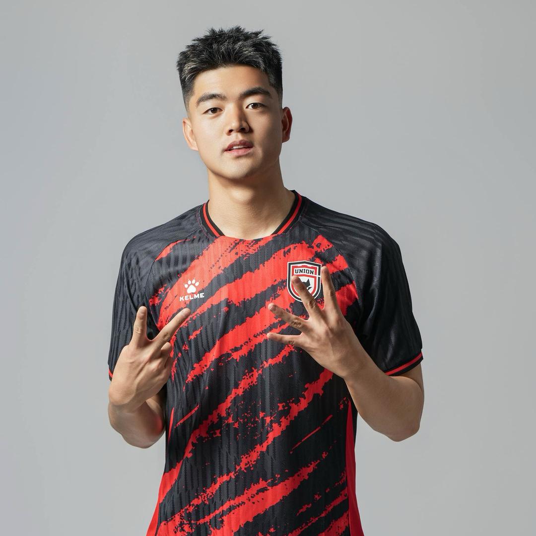 梁少文24