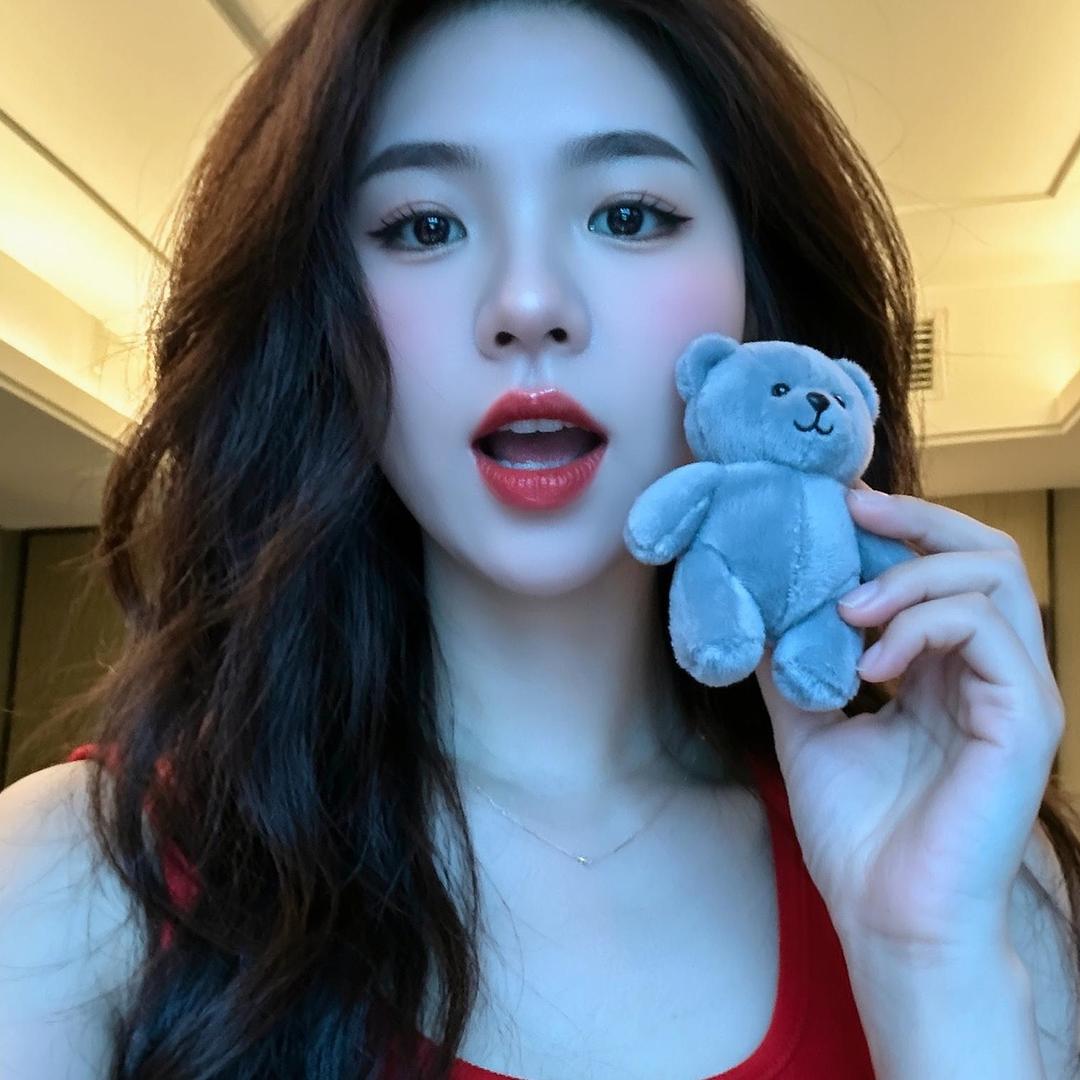 亚杰