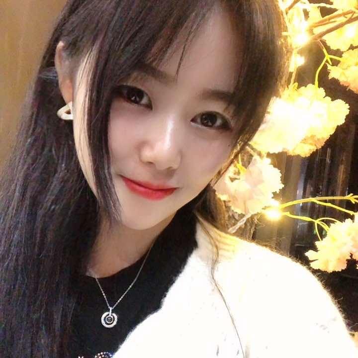妃小雪服装店