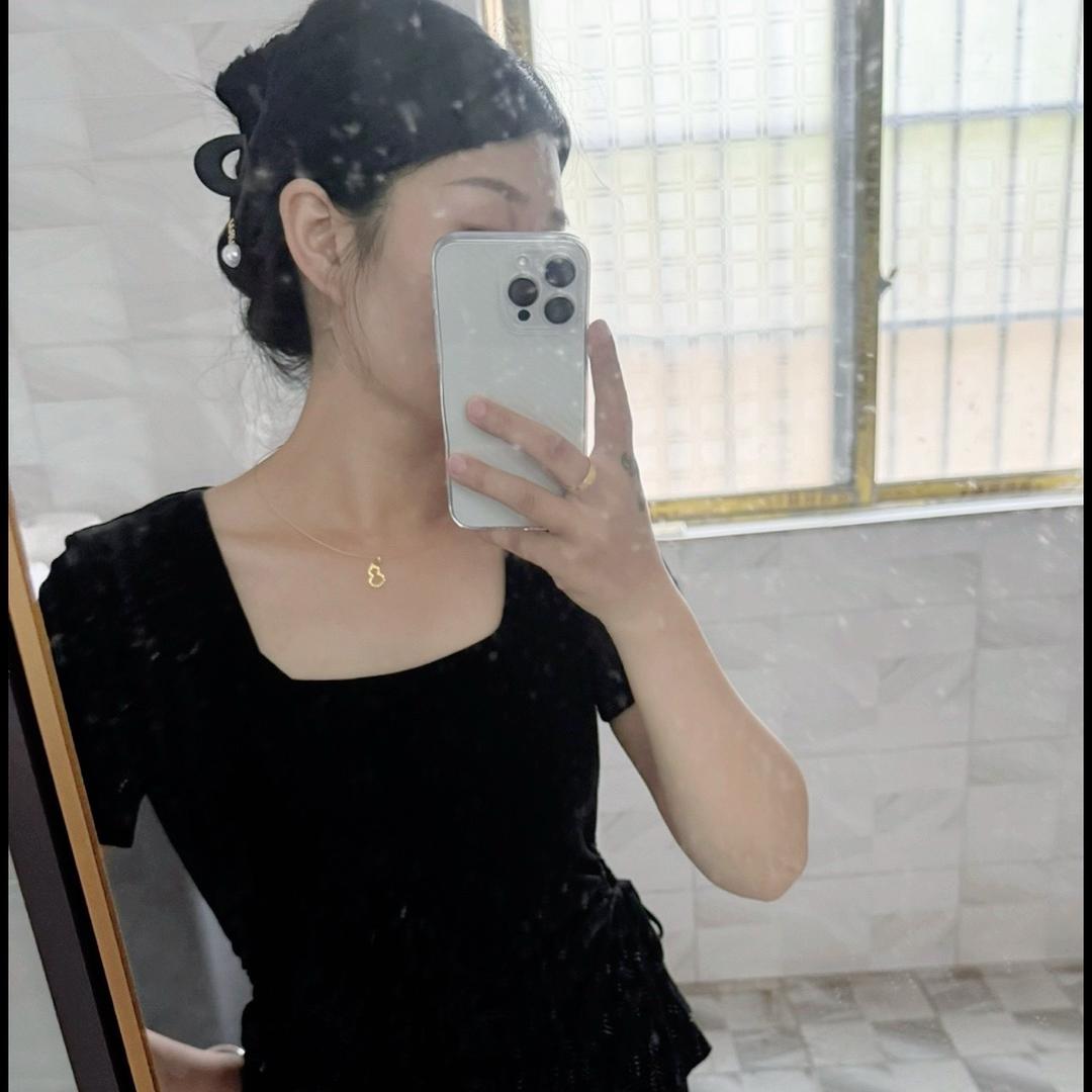 吳小姐ᥫᩣ