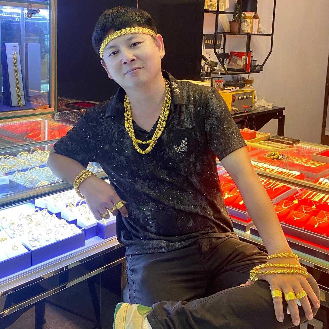 梁百万