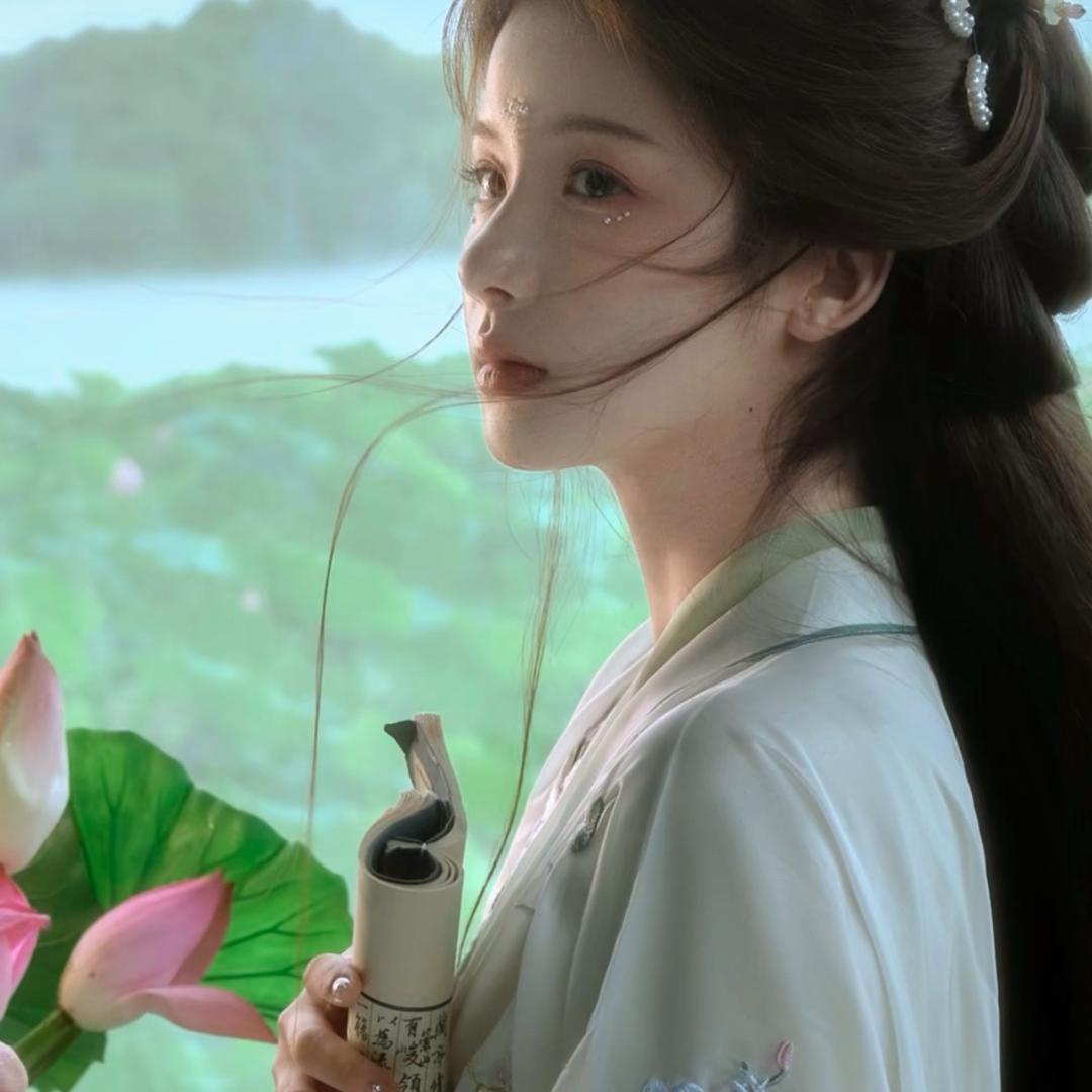 以🦋墨