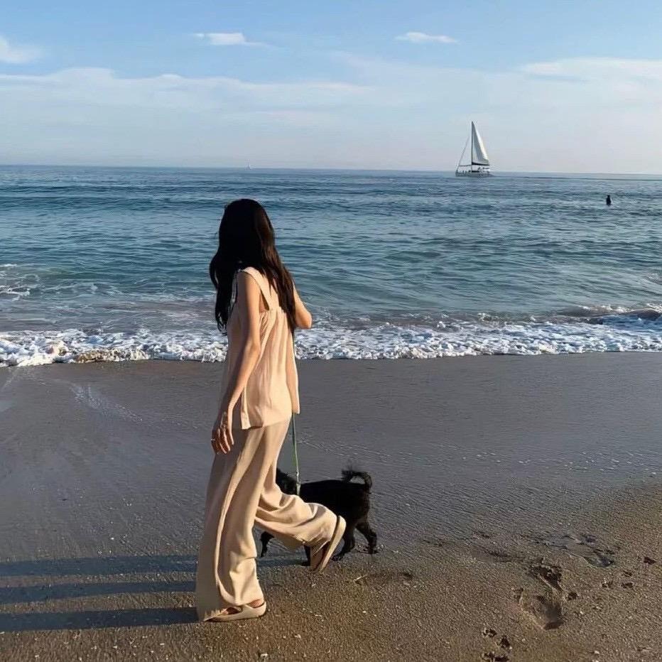 丽..