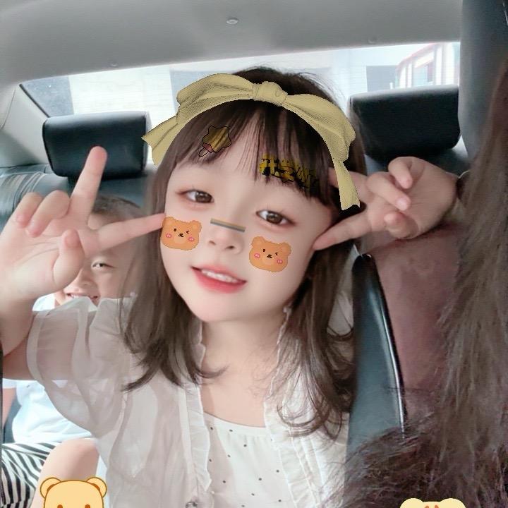 佳佳是个小趴菜.