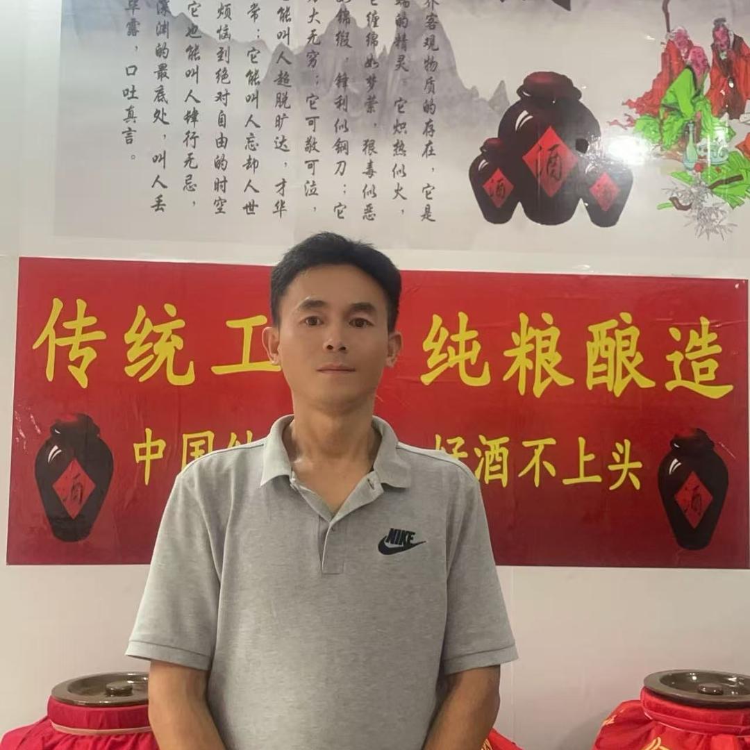 欣晨露白酒果酒