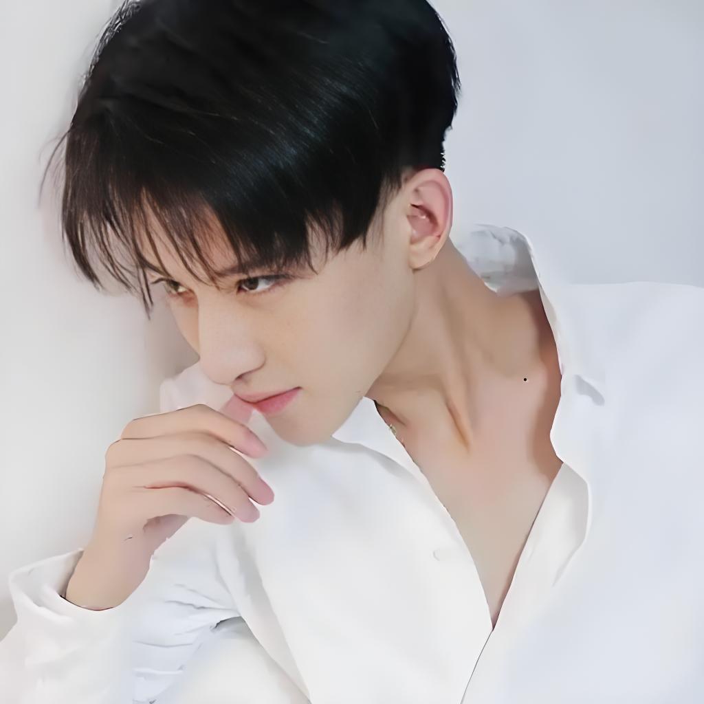 ༺ 小宝⁵²⁶ ༻