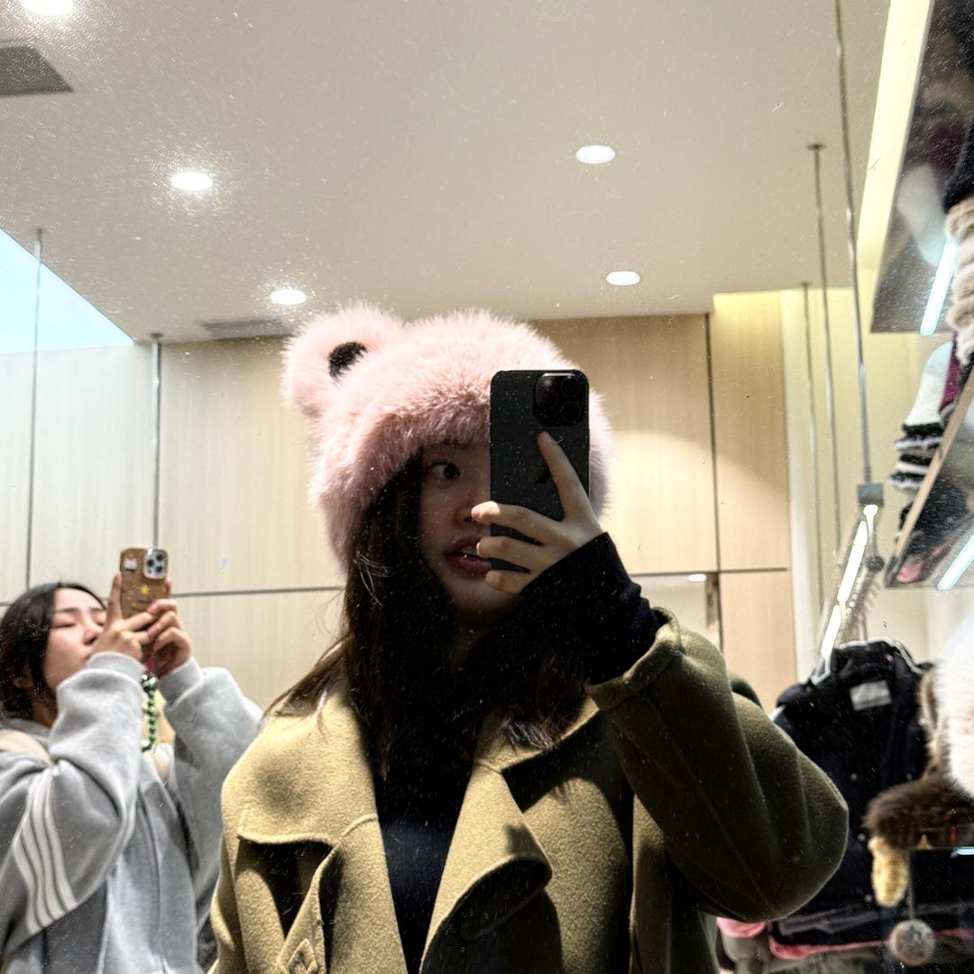 大玟玟在路上。