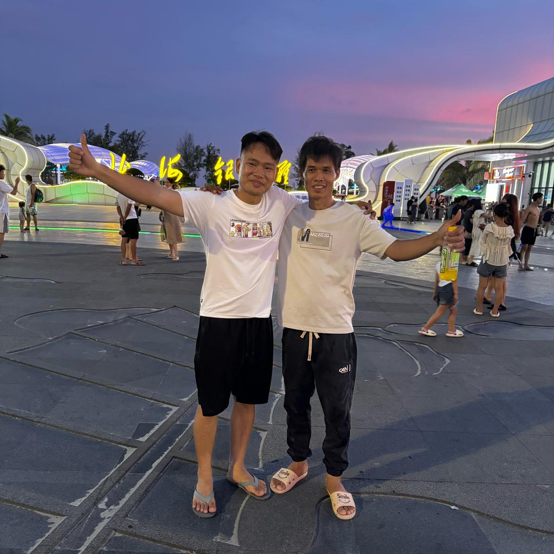 龙哥盖瓦队  姚师傅瓦业