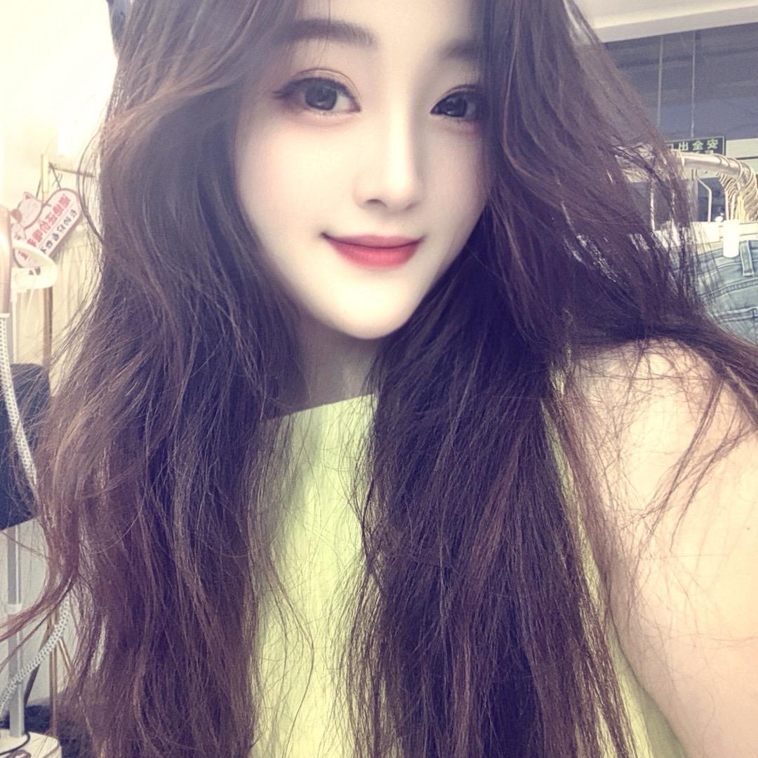 小燕家の宝藏女装