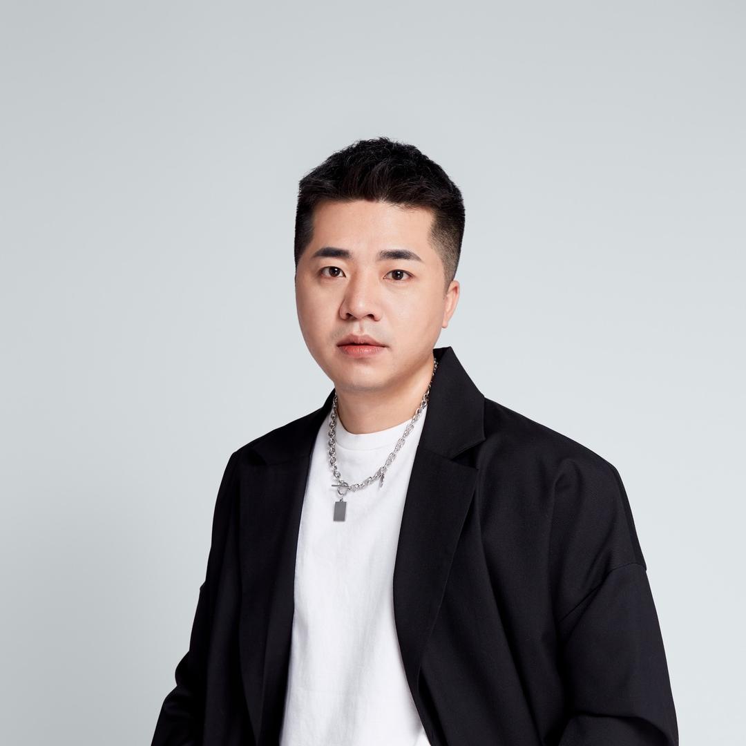 郑红远素描头像