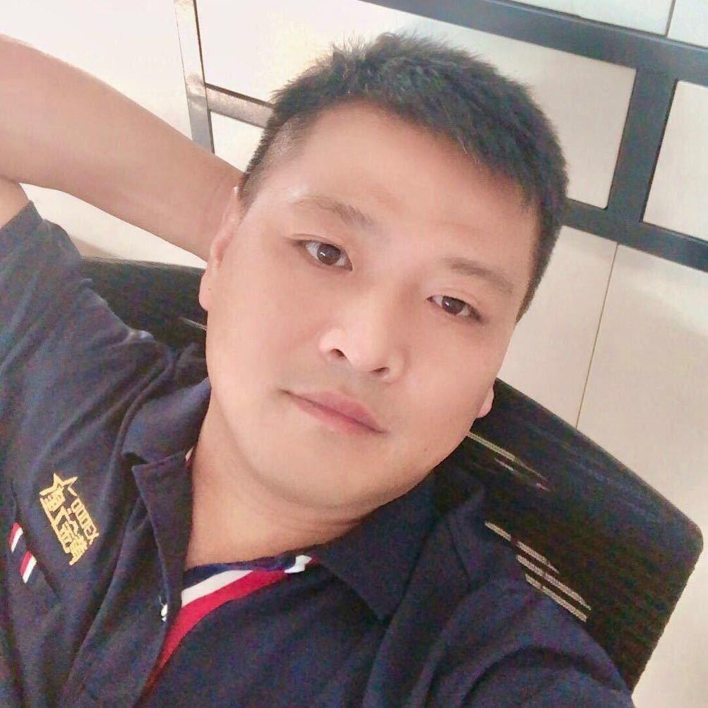 临沂延安重卡@卢洪建