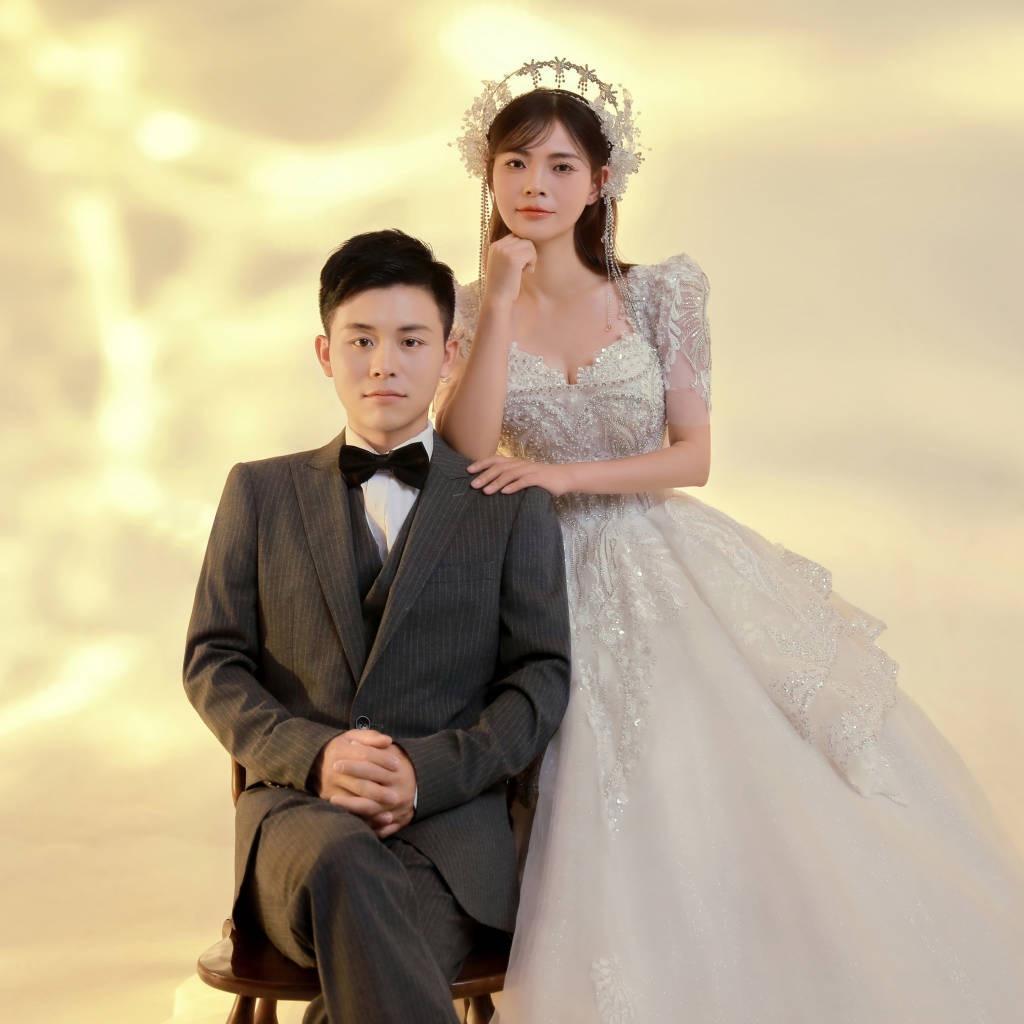 有你开心而快乐。