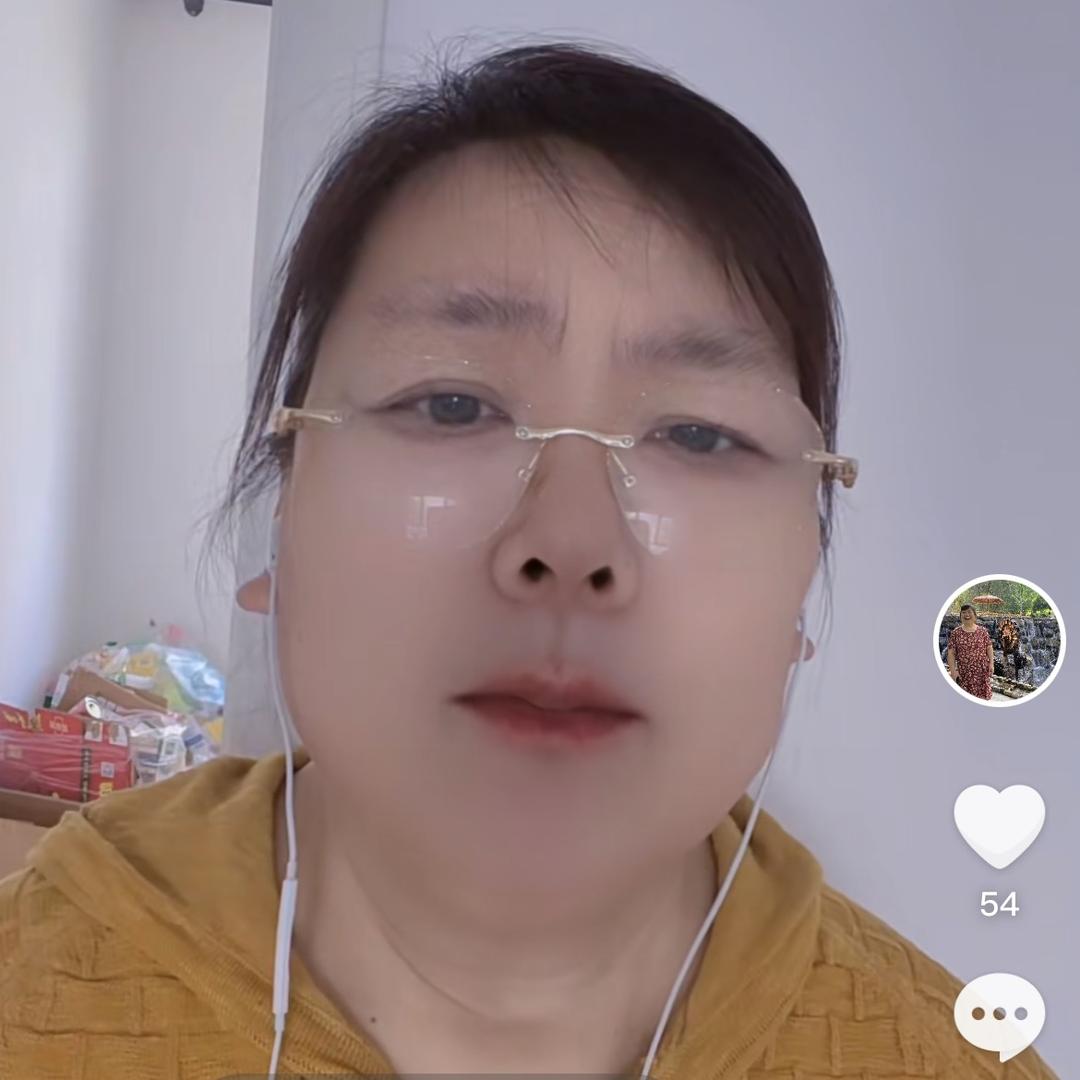 郑姨爱唱歌:不定时直播