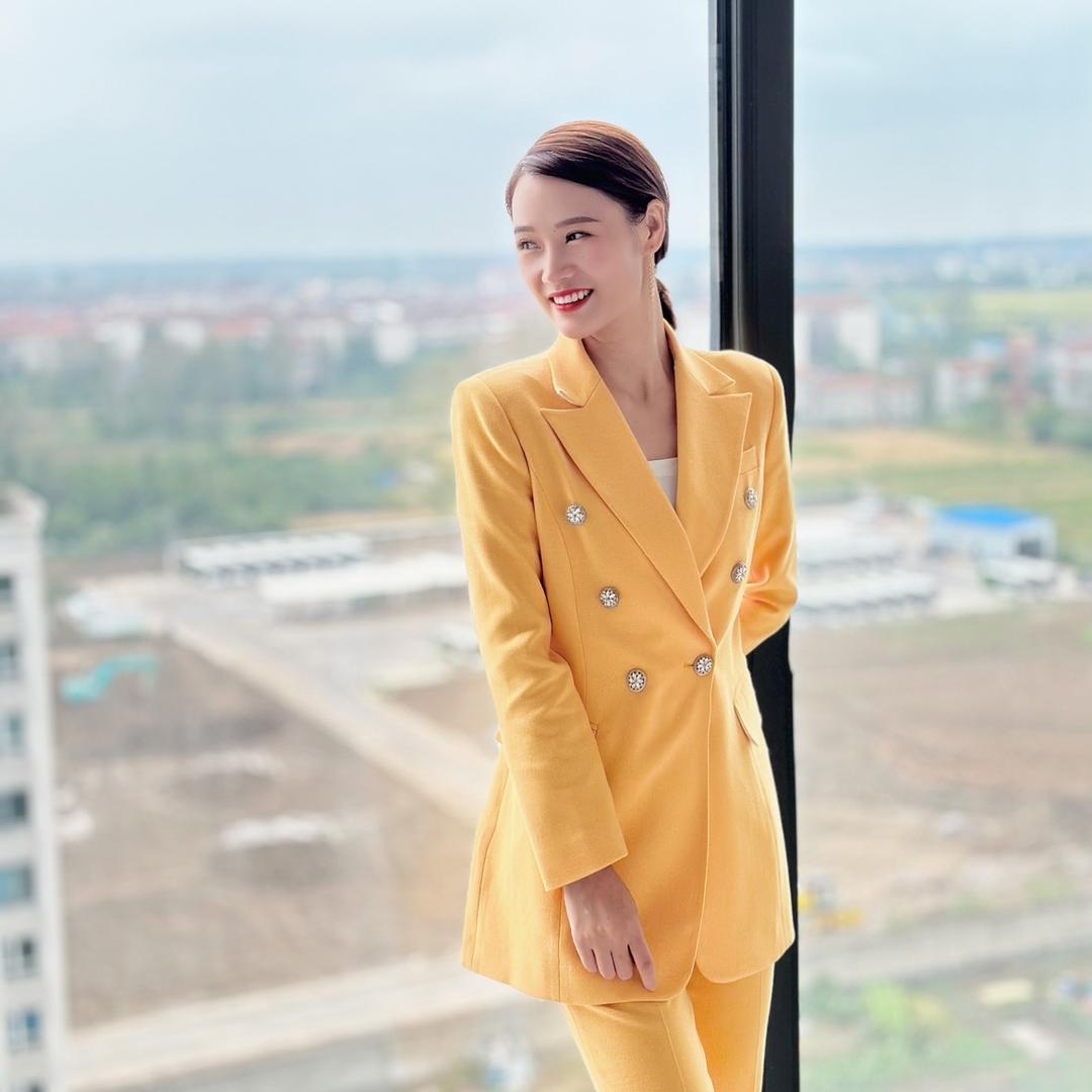 主持人·亦知【品质婚礼】