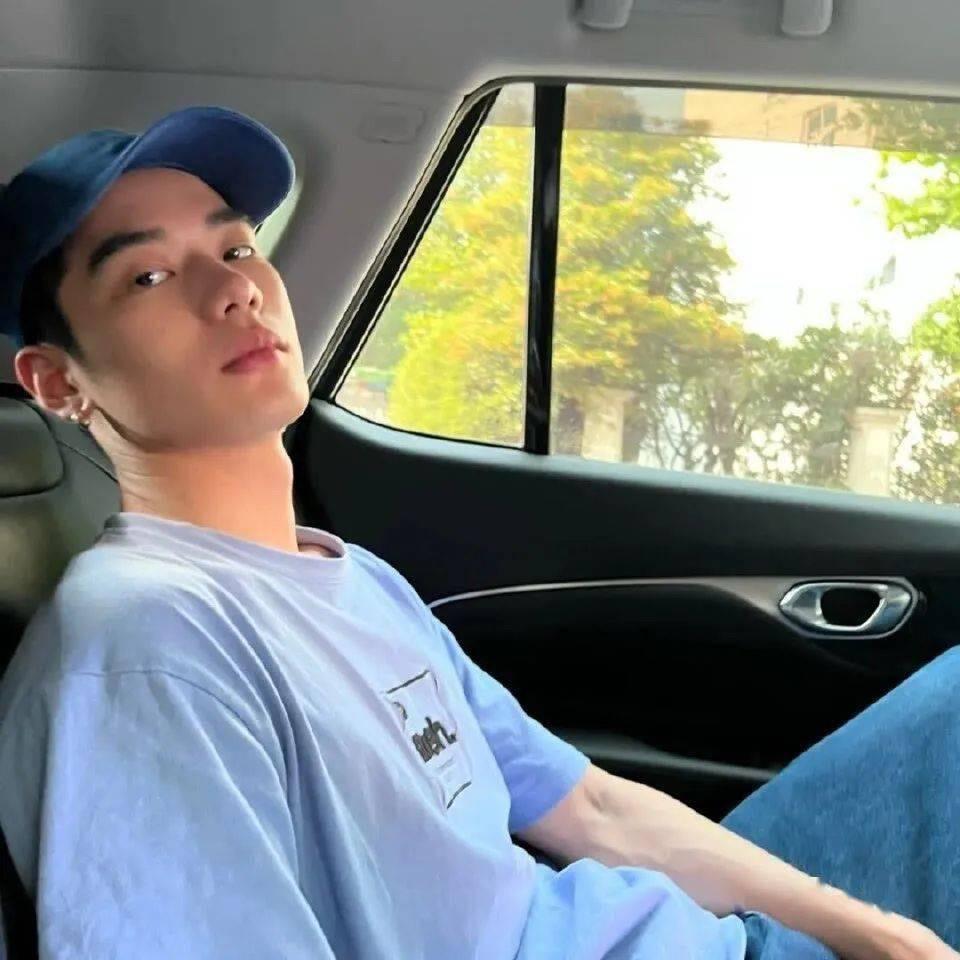 发呆呆呆呆呆🐑