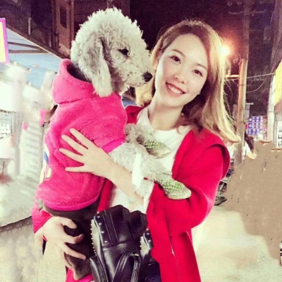 玩爱狗的谢永康