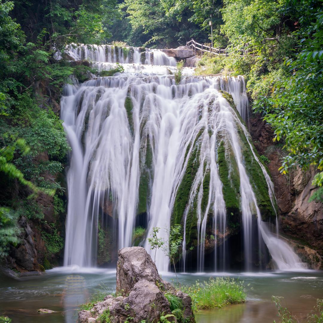 十堰九龙瀑景区