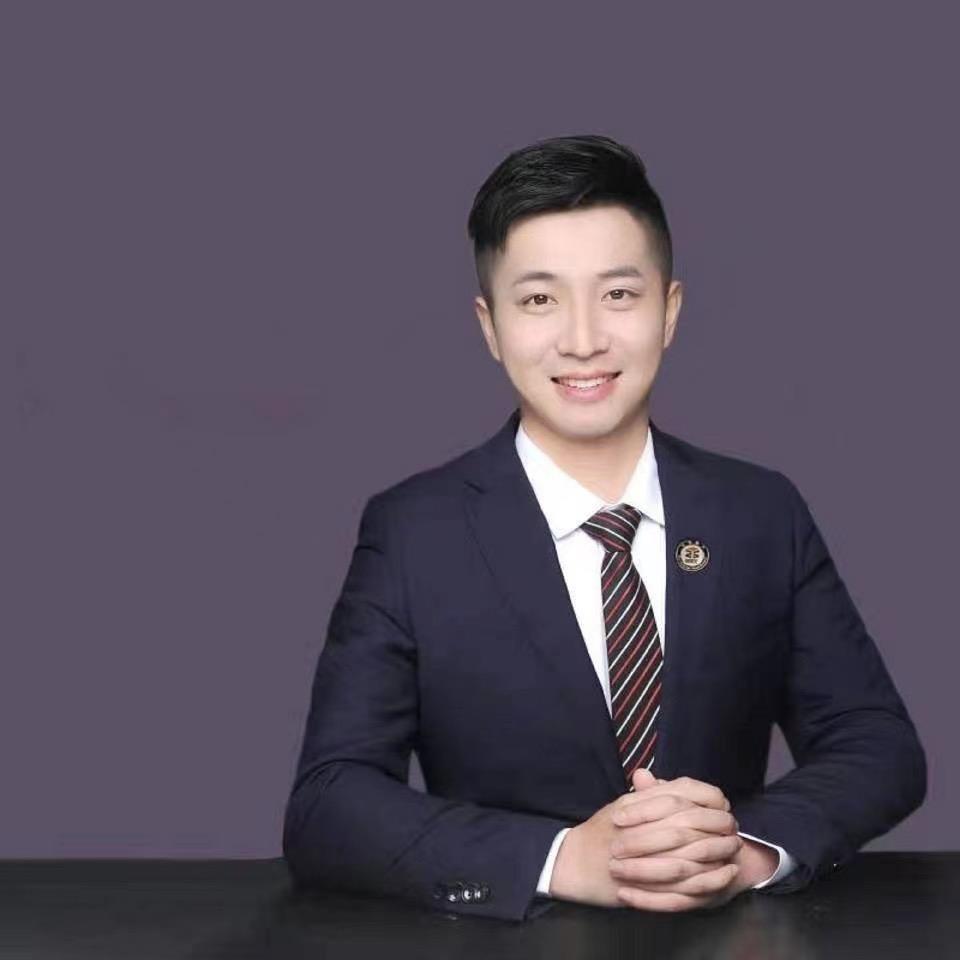 请叫我小陈
