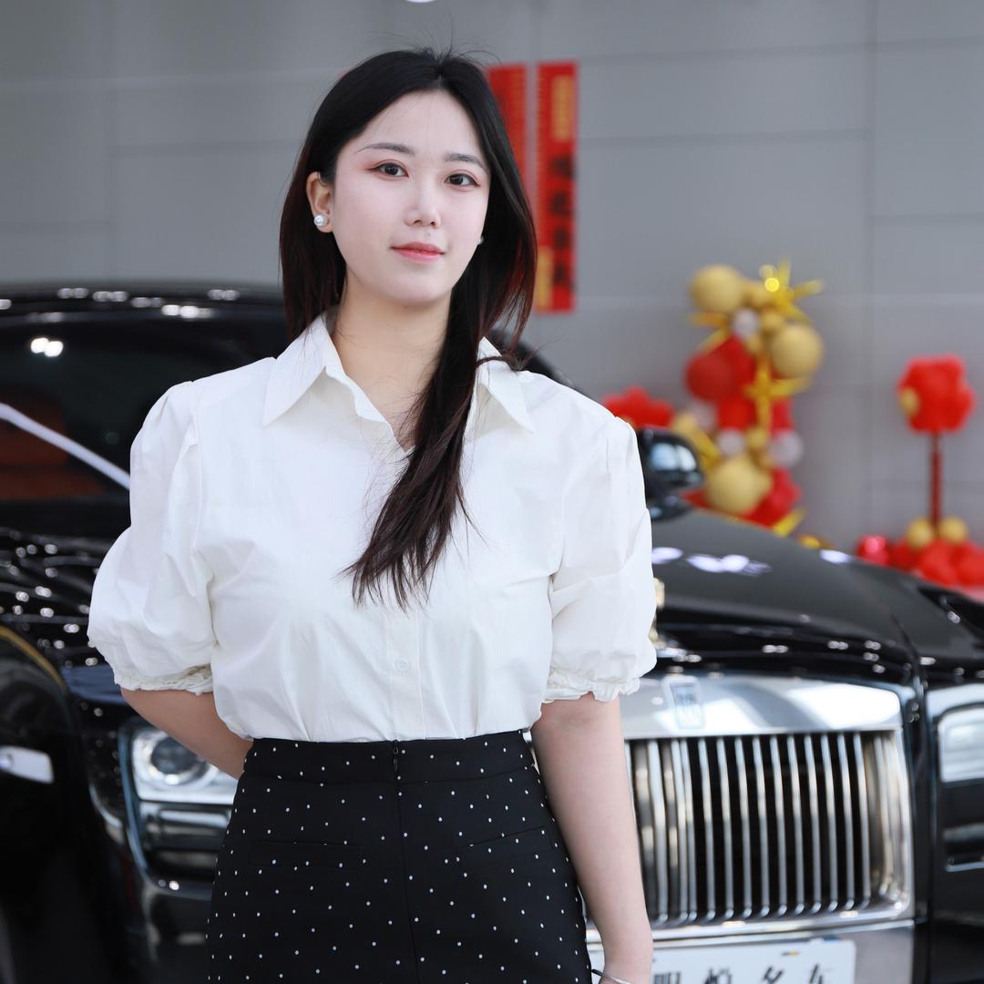成都明悦名车瑶瑶