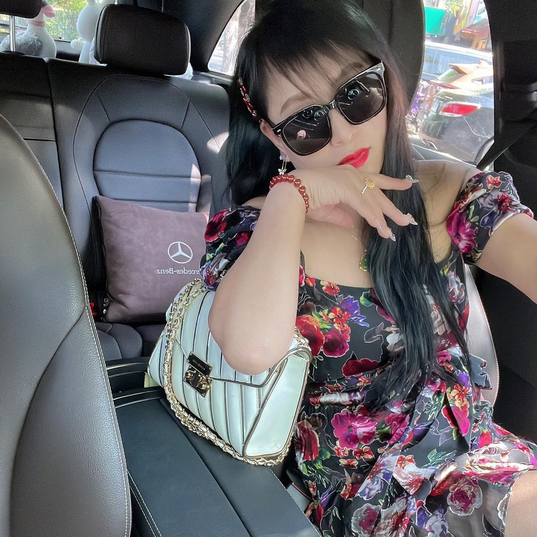 济南艳君吊装老板娘