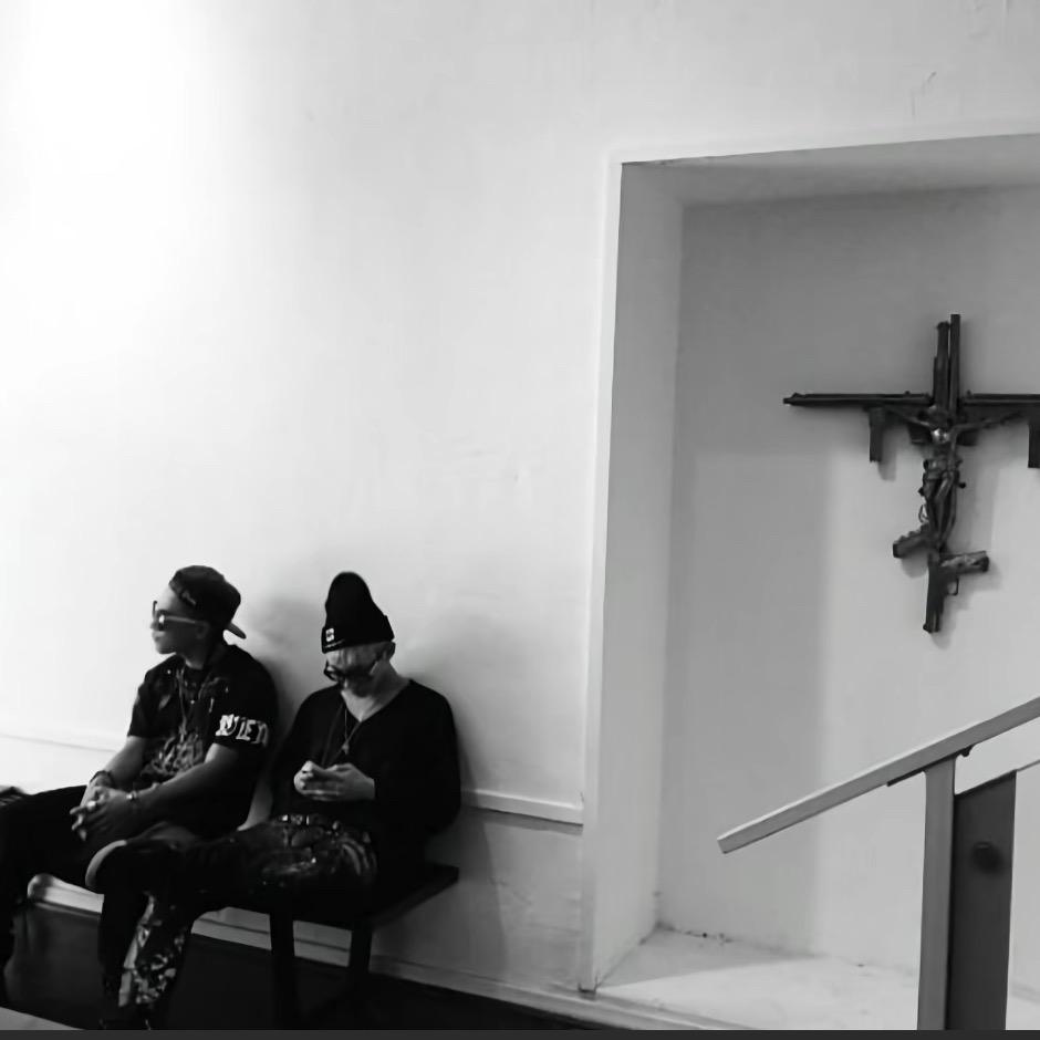 连睡十二个小时