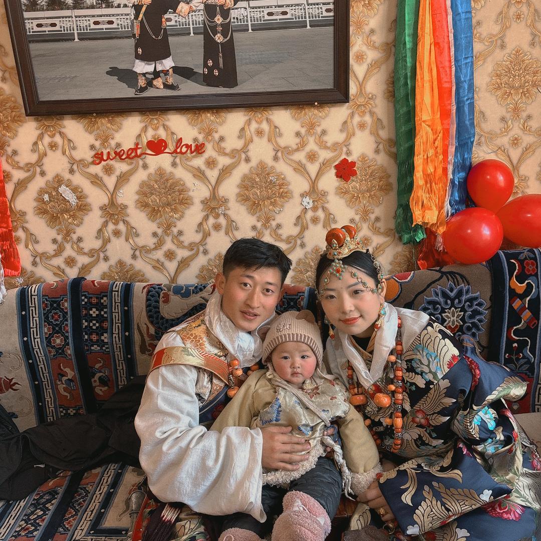 དུང་སྒྲོན་མཚོ་