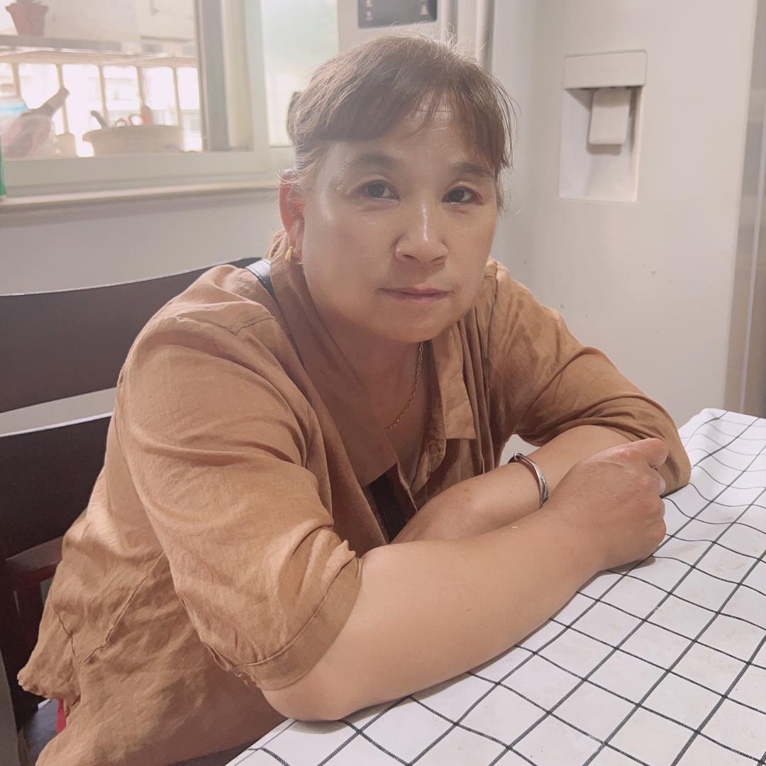 管洪兰