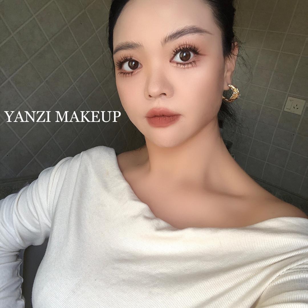 YAN Zi MaKeup燕子时尚新娘