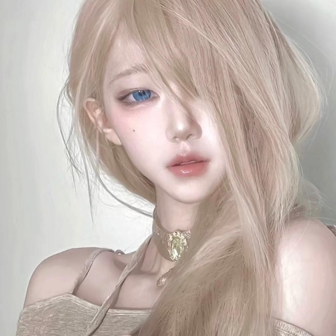 Y.Y