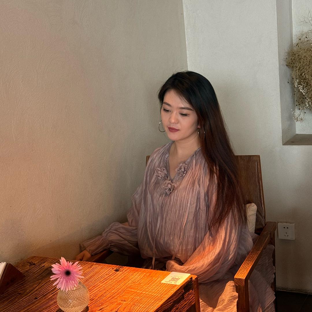 洛洛💕💕💕。。