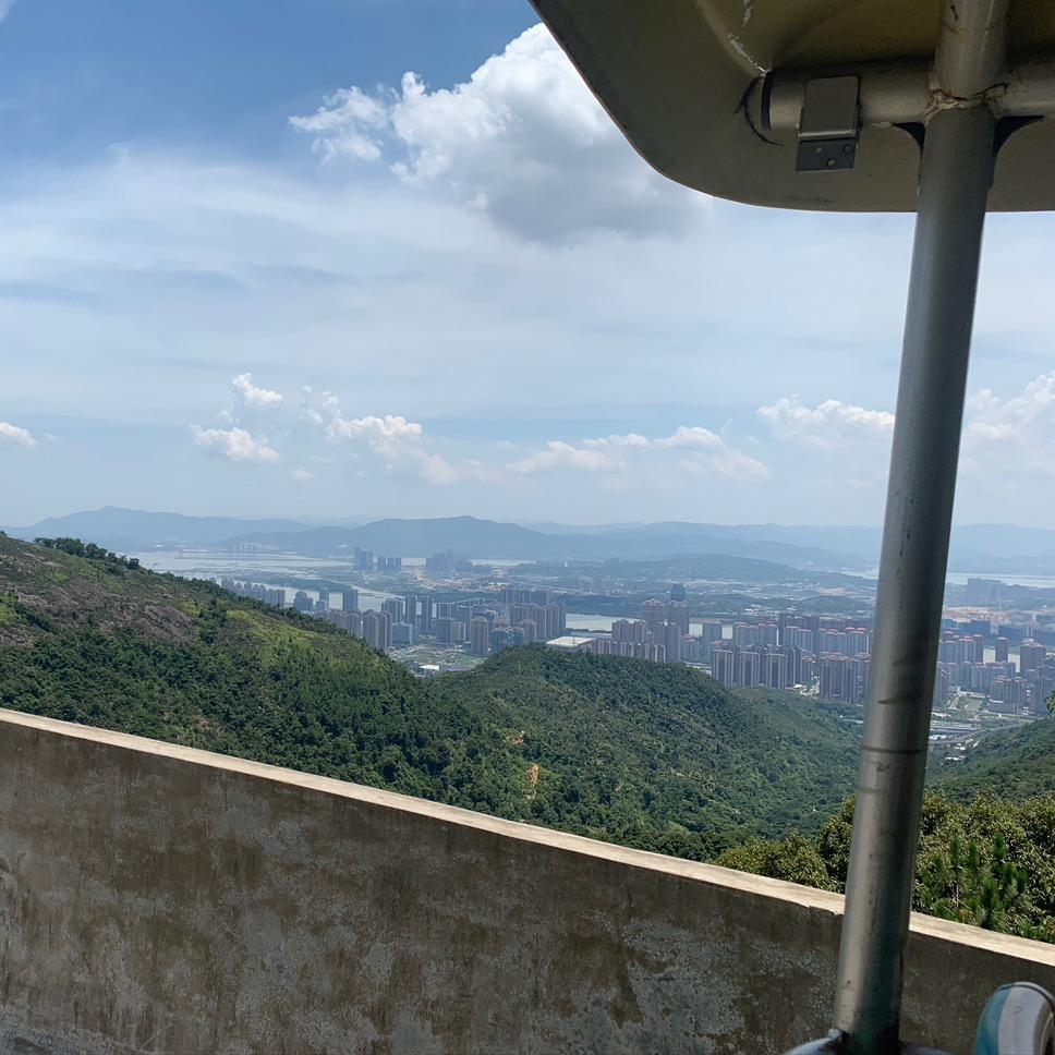 在沙特的锤先生