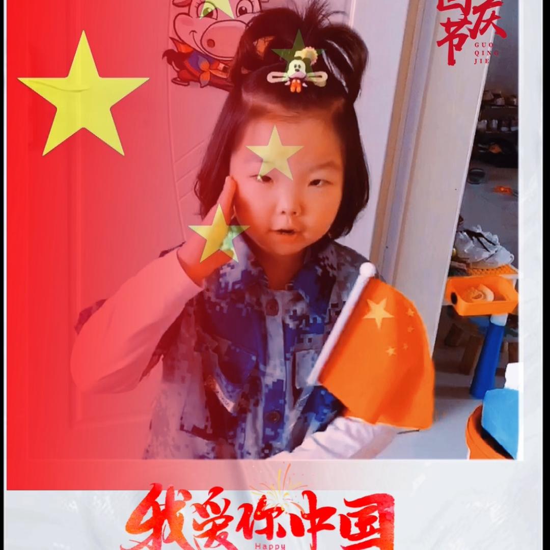 可爱甜美小女孩长大了